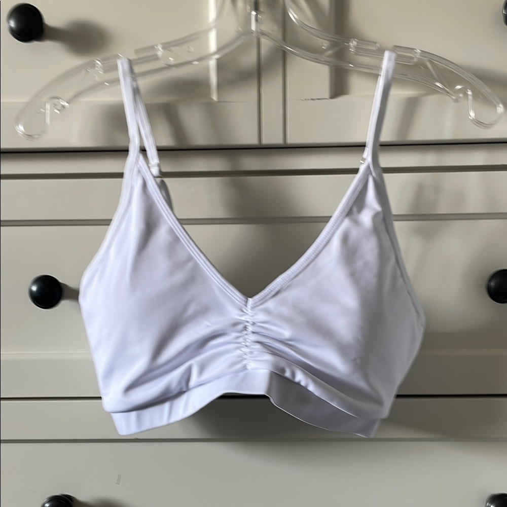 SHEIN Sport Studio Women Solid Color Spaghetti Strap Bra w/ Adjustable Straps - Picture 2 of 16